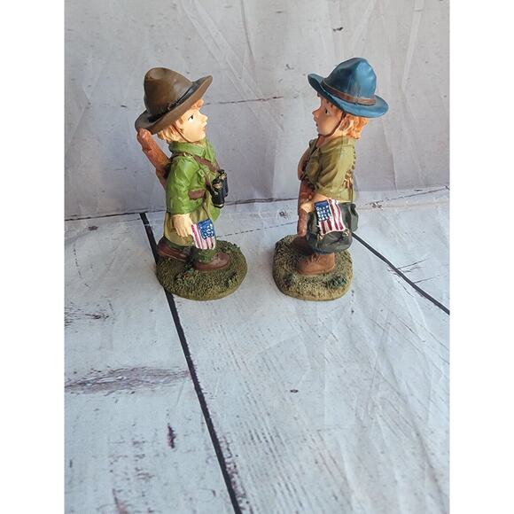 Soldier Boys Boy Scout Figures Set 2 Resin 5 inches Tall - Picture 4 of 8
